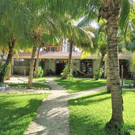 El Milagro Beach Hotel And Marina Isla Mujeres Extérieur photo